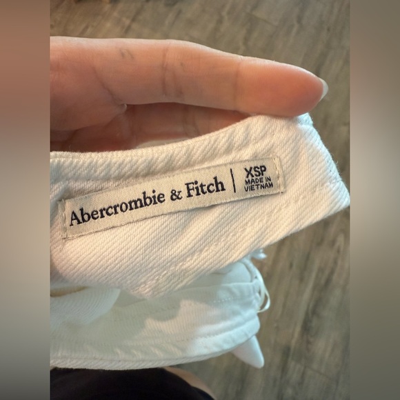 Abercrombie & Fitch Halter white denim dress - Picture 3 of 3